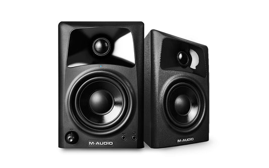 M-Audio AV-32 Monitores